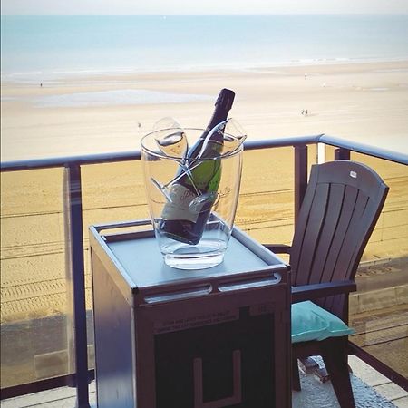 Modern Studio Direct Seaview & Free Parking 오스텐드 외부 사진